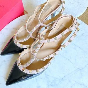 VALENTINO PATENT ROCKSTUD CAGED PUMP Size 30